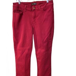 Lee Mid-Rise Secret ShaperJeans in Red Dahlia. Size 12